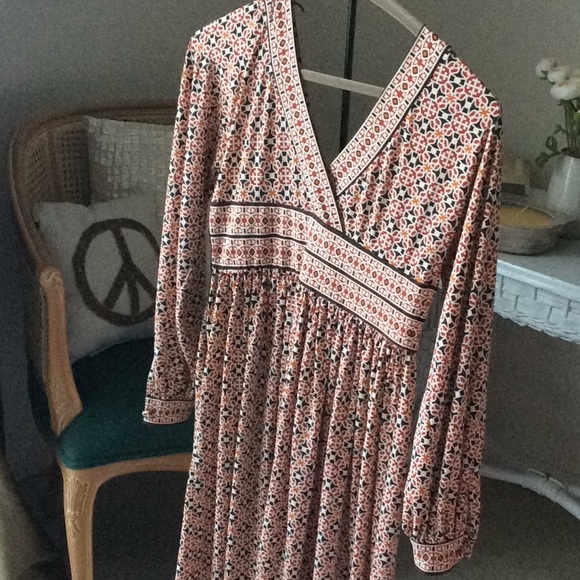 Dresses & Skirts - Maggy London Dress